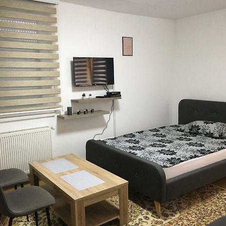 Old Town Cute Apartment ซาราเยโว ภายนอก รูปภาพ